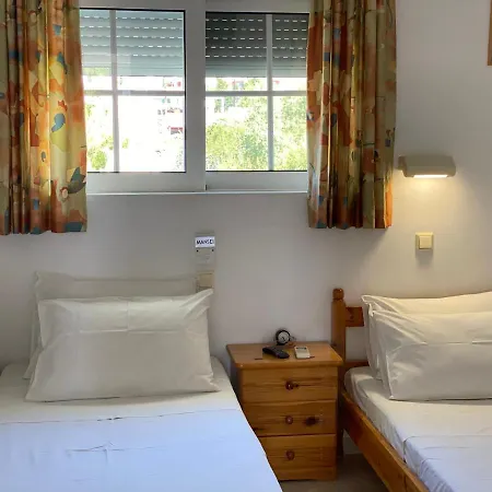 Konukevi Peacock Pefki